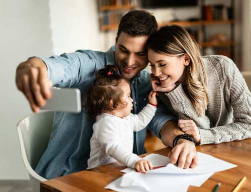 How is property divided in a de facto relationship?